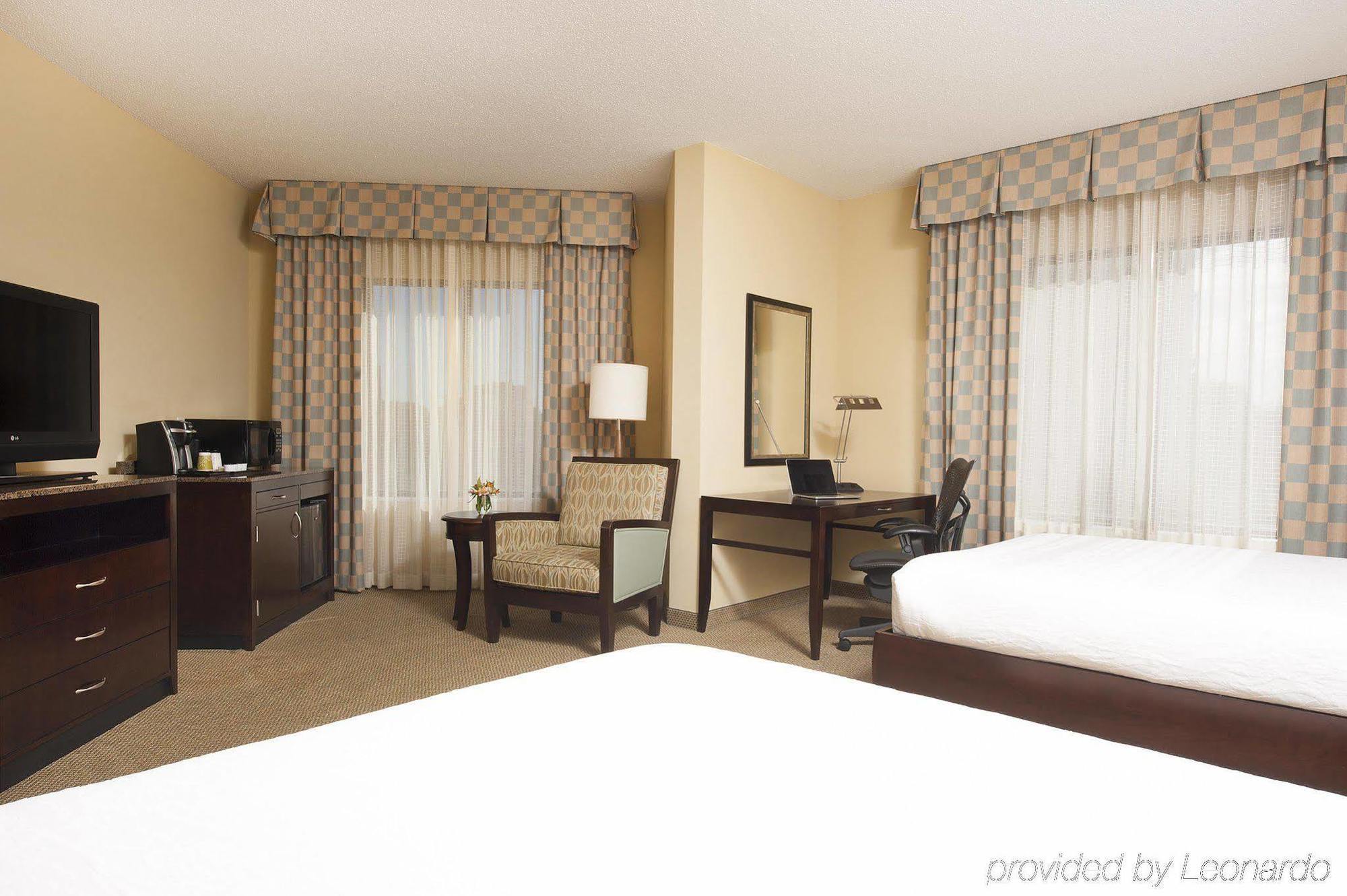 Hilton Garden Inn Minneapolis Downtown מראה חיצוני תמונה