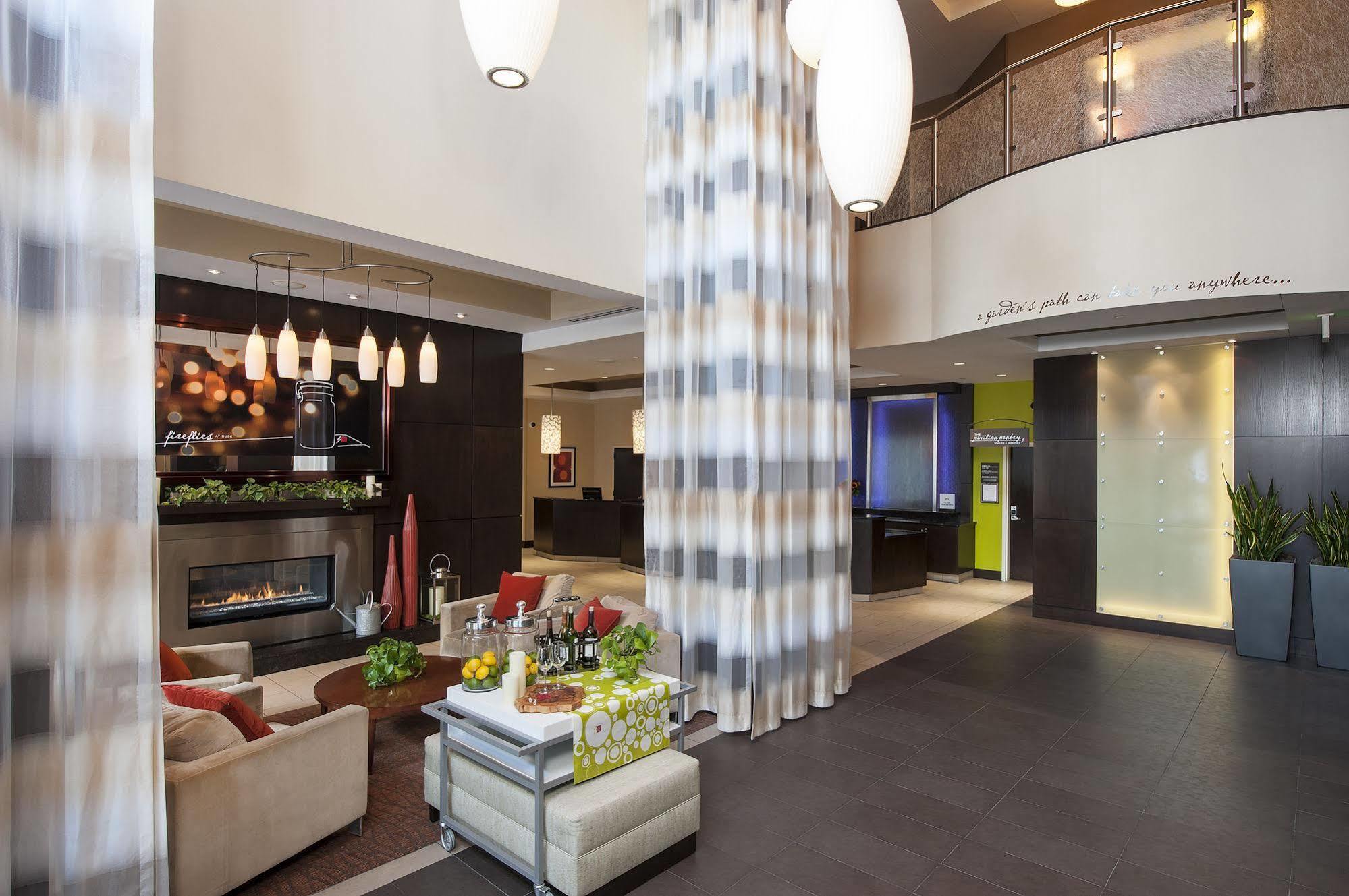 Hilton Garden Inn Minneapolis Downtown מראה חיצוני תמונה